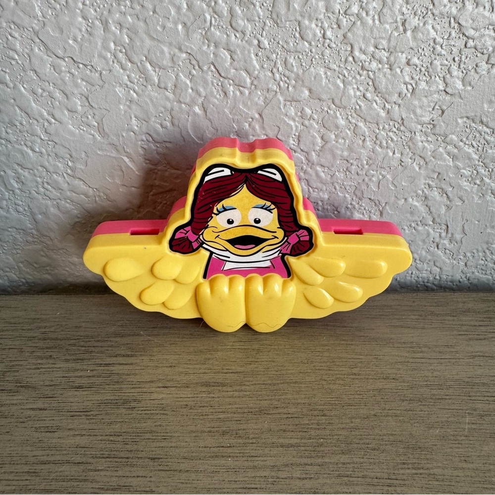 Vintage‎ 1996 McDonalds Muppet Babies Nanny Duck Whistle Toy